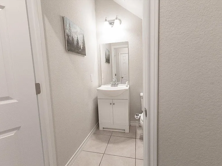 7403 Albany Dr — Photo 12