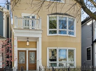 1343 W Nelson St #2, Chicago, IL 60657