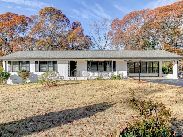 6497 Pleasant Valley Dr, Morrow, GA 30260