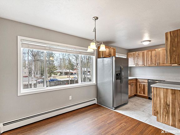 2nd image of 1106 Broaddus St #C