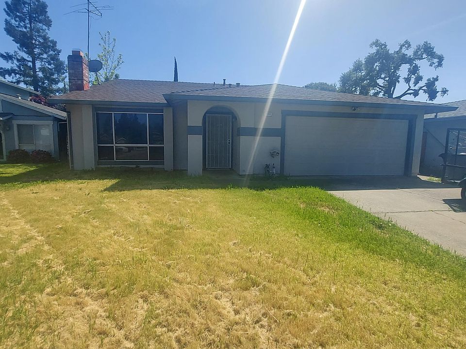 1st image of 9564 Countryroads Dr
