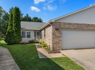 1021 Pheasant Cir, Savoy, IL 61874