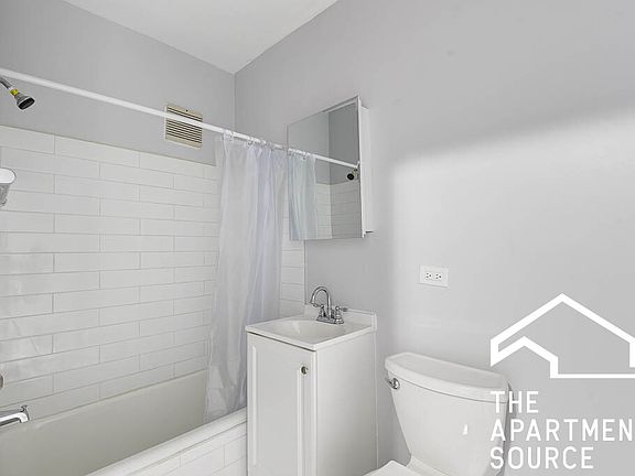 5th image of 4510 N Malden St #3B