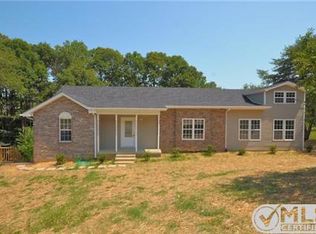 1004 Rose Ct, Ashland City, TN 37015
