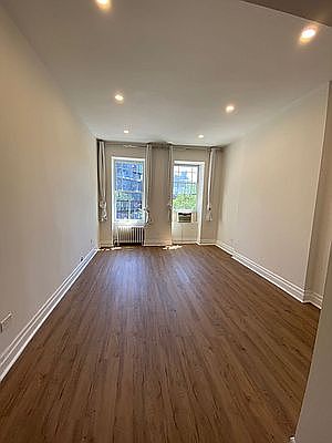 2nd image of 67 8th Ave APT 40