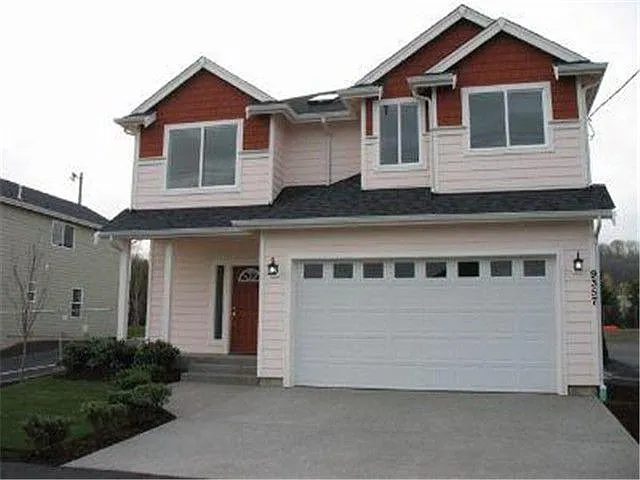 9357 7th Ave S photo 1