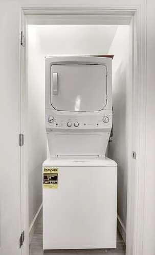 Compact and Style