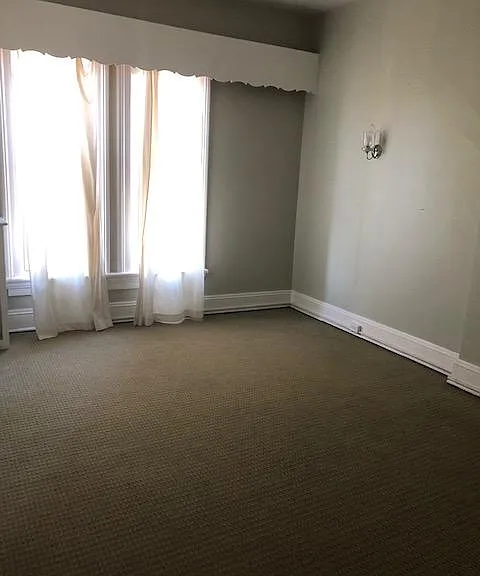 820 Vine St — Photo 5