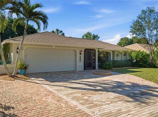 2644 River Reach DR, NAPLES, FL 34104
