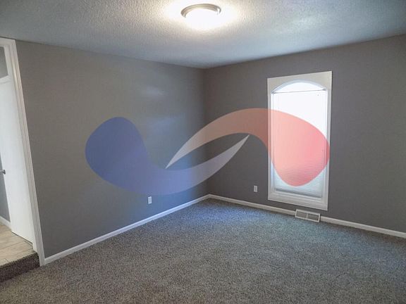 4th image of 12419 Jackson Ave