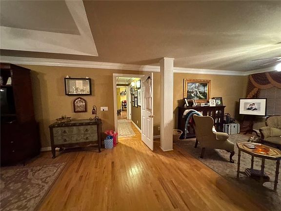 4th image of 1575 Windstone Dr