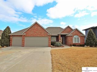 11821 N 179th St, Bennington, NE 68007