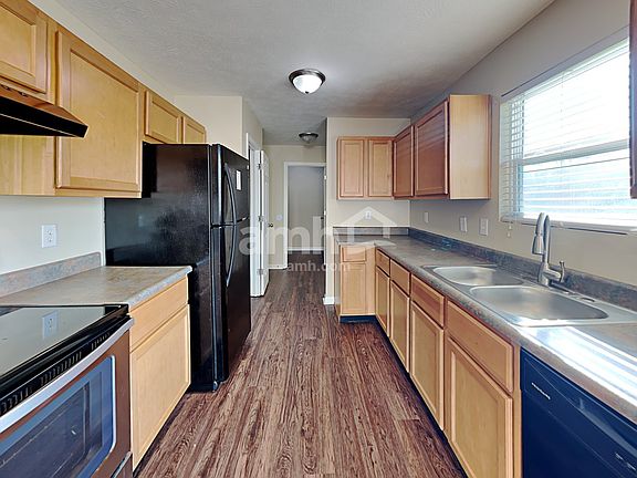 3rd image of 3457 Black Forest Ln