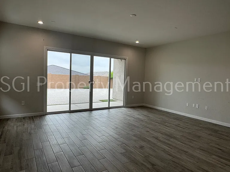 6047 E Sinclair St — Photo 6