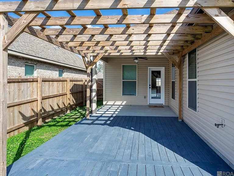 6356 Lake Edge Dr — Photo 17