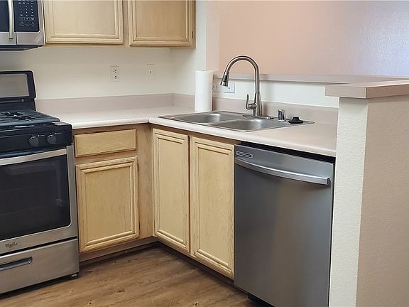 3rd image of 8070 W Russell Rd Unit 1123