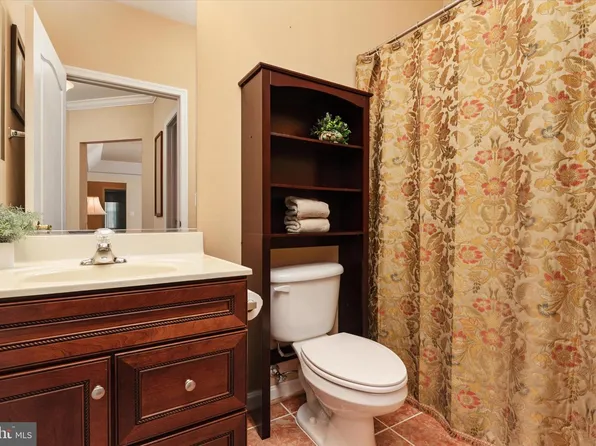 8600 Roaming Ridge Way Unit 402, Odenton, MD 21113
