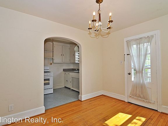 4th image of 1038 18th St S #2