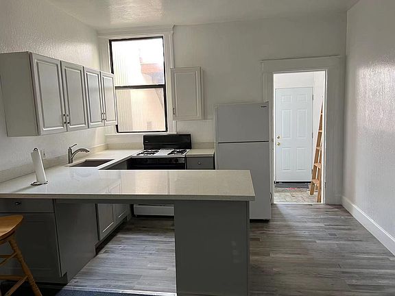 2nd image of 33 Stillman St #A