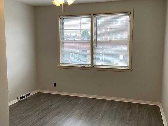 4th image of 8228 S Ashland Ave #1