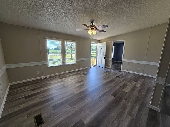2nd image of 2214 Sivertsen Rd