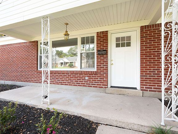 2nd image of 291 Vescovo Dr