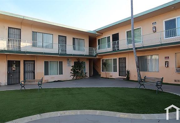 3rd image of 4534 Pinafore St APT 20