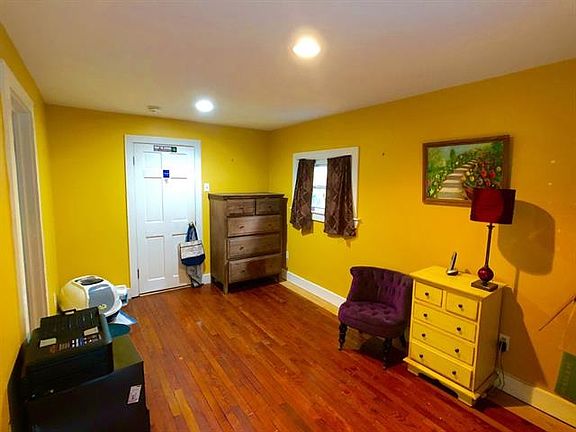 2nd image of 6224 McKenna St