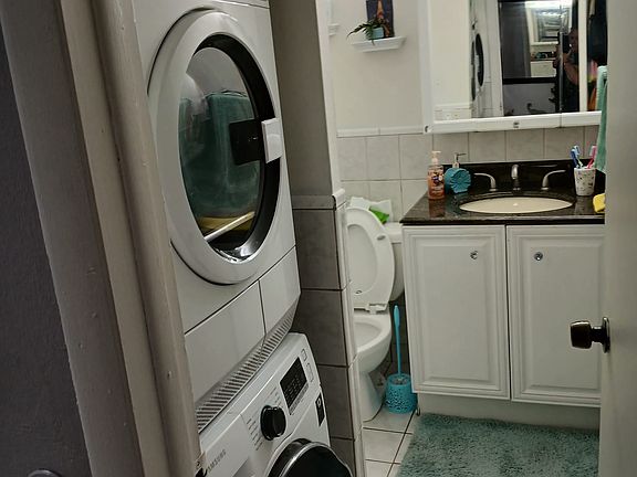 4th image of 260 NW 107th Ave APT 201