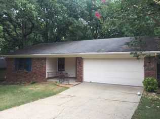 7 Royal Ct, Little Rock, AR 72211