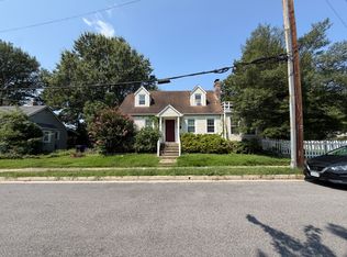 700 18th St S, Arlington, VA 22202