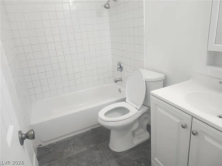 3437 E Cheyenne Ave #C — Photo 6