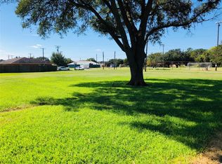 1610 Helen St, Bay City, TX 77414