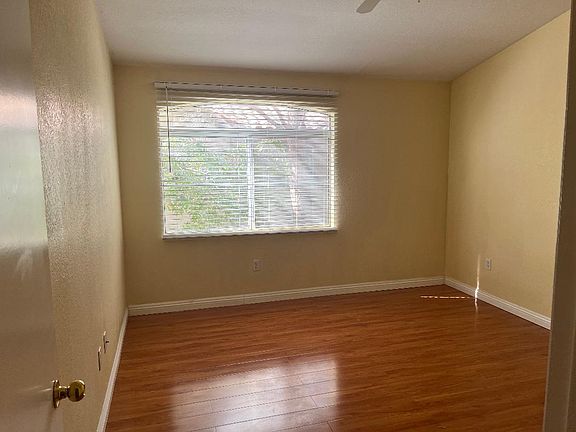 3rd image of 5415 W Harmon Ave Unit 2163