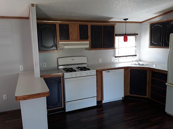 4th image of 13496 S 28th St