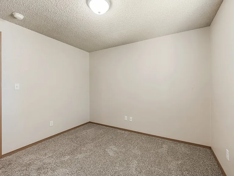 117 E 14th Ave #4 — Photo 14