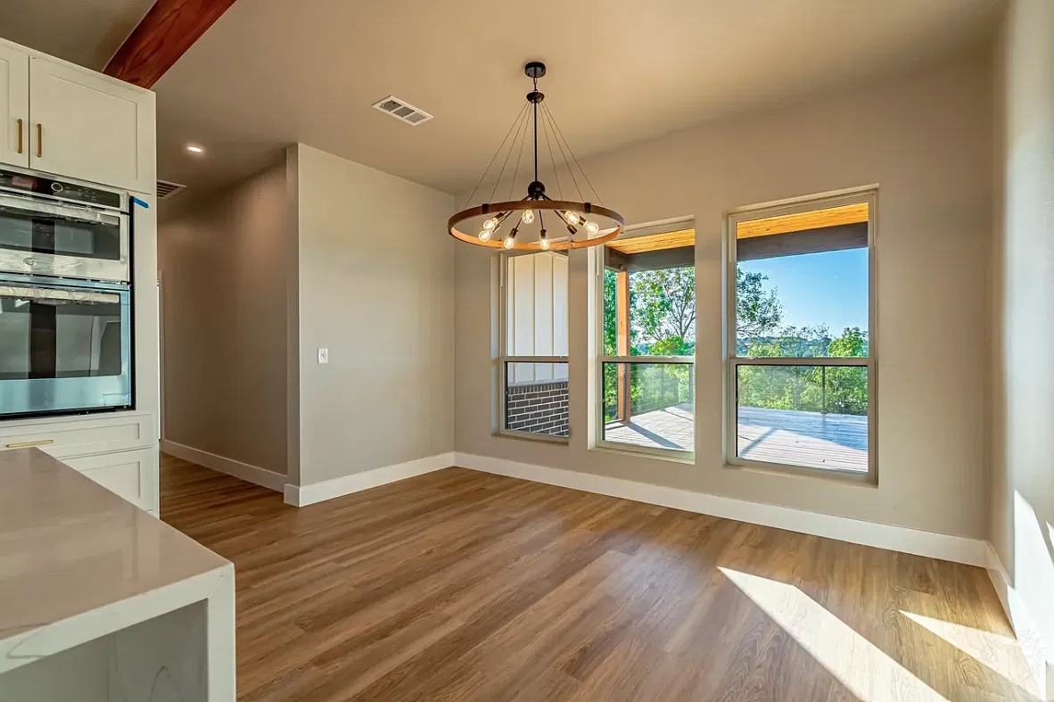 4 bed, 3.5 bath, 3437 sqft, $5,000 — Photo 4