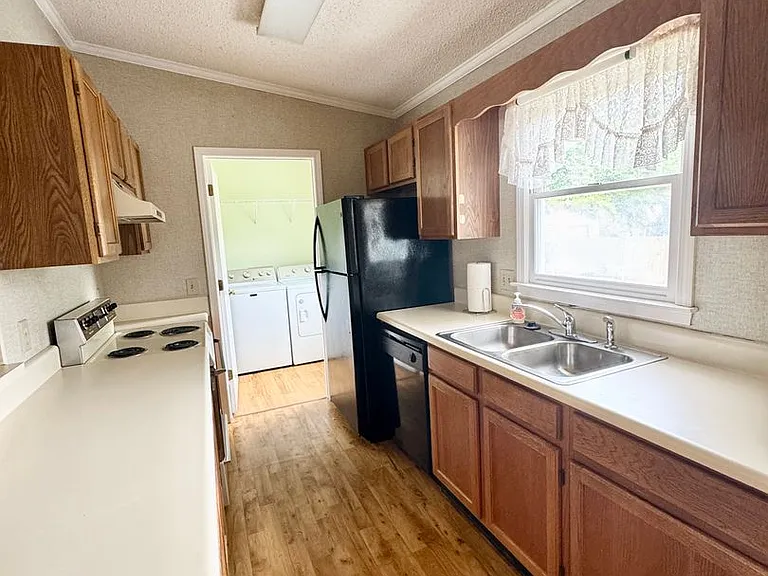 261 Youpon Dr — Photo 3