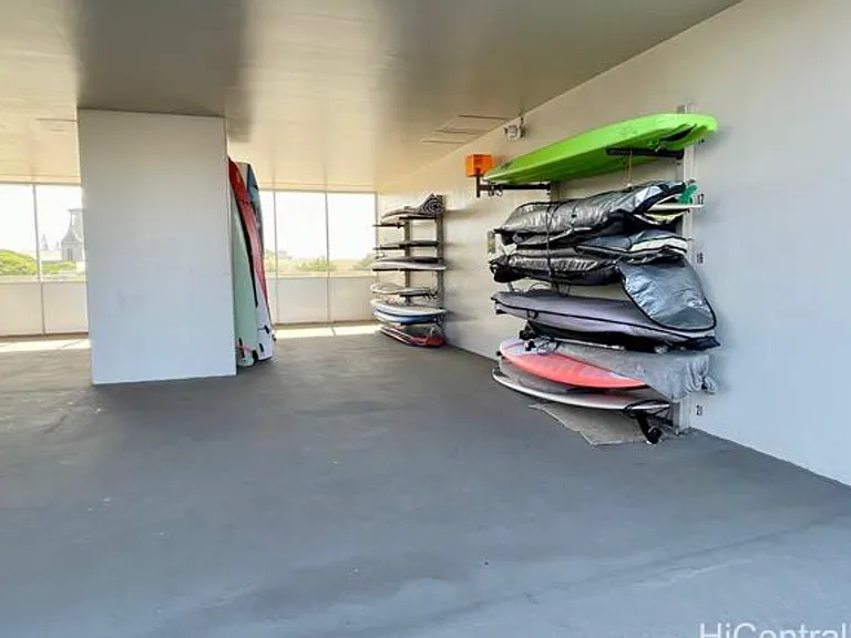 1212 Punahou St #1403 — Photo 14