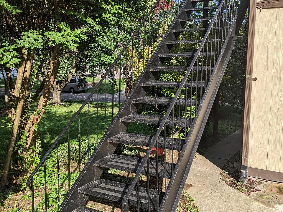 Private entrance