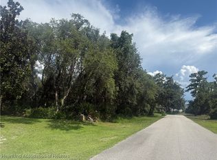 424 Oxbow Dr, Sebring, FL 33876