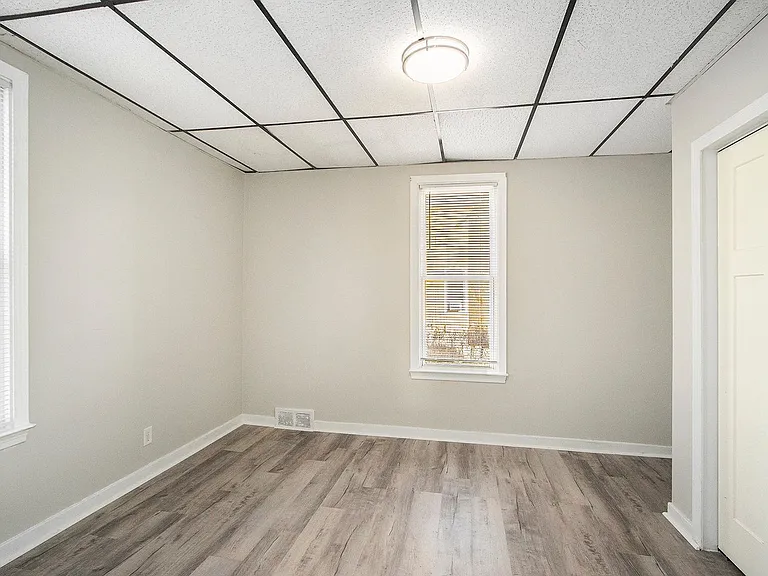 1703 S Park St — Photo 19
