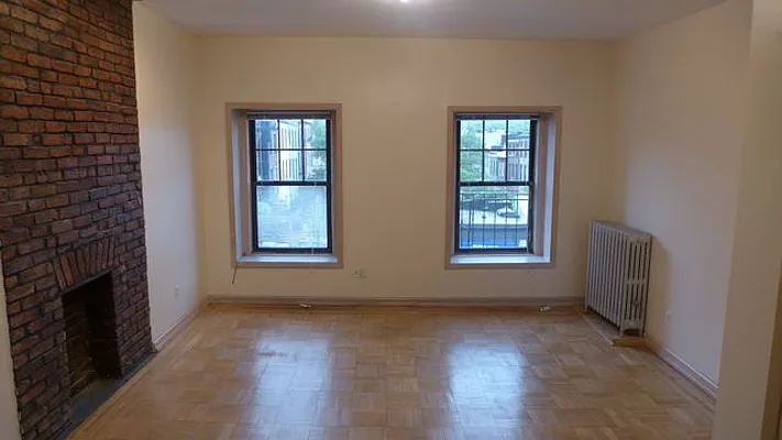 Rented by Garfield Realty  | media 26