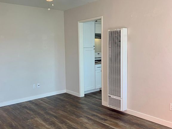 3rd image of 3138 30th St