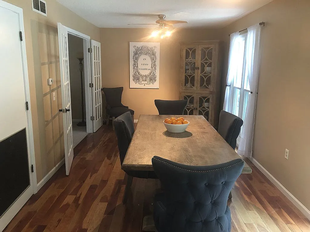 5011 Stonehenge Dr photo 1