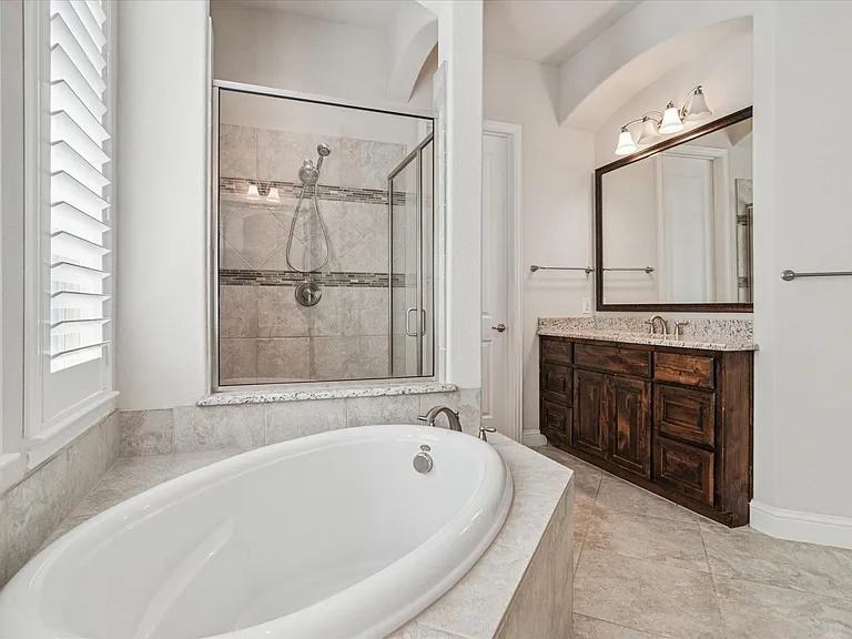 1618 Whirlaway Ct — Photo 13