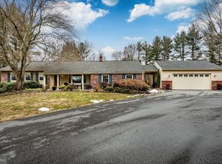 45 Woodridge Rd, Thornton, PA 19373