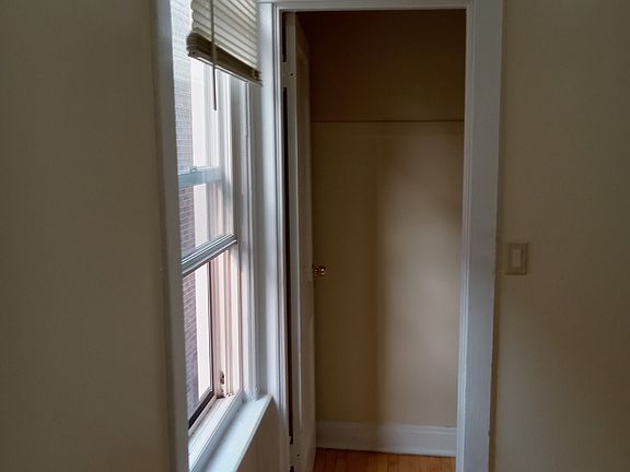 4th image of 9650 South Ave