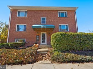 1800 S Joyce St APT 2, Arlington, VA 22202