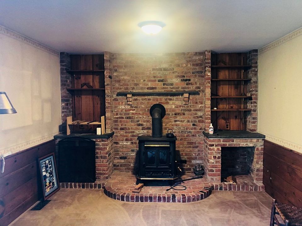 579 Sterling St, Lancaster, MA 01523 Zillow